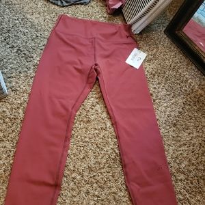 Red pear moon brilliant high rise 7/8 Zyia legging